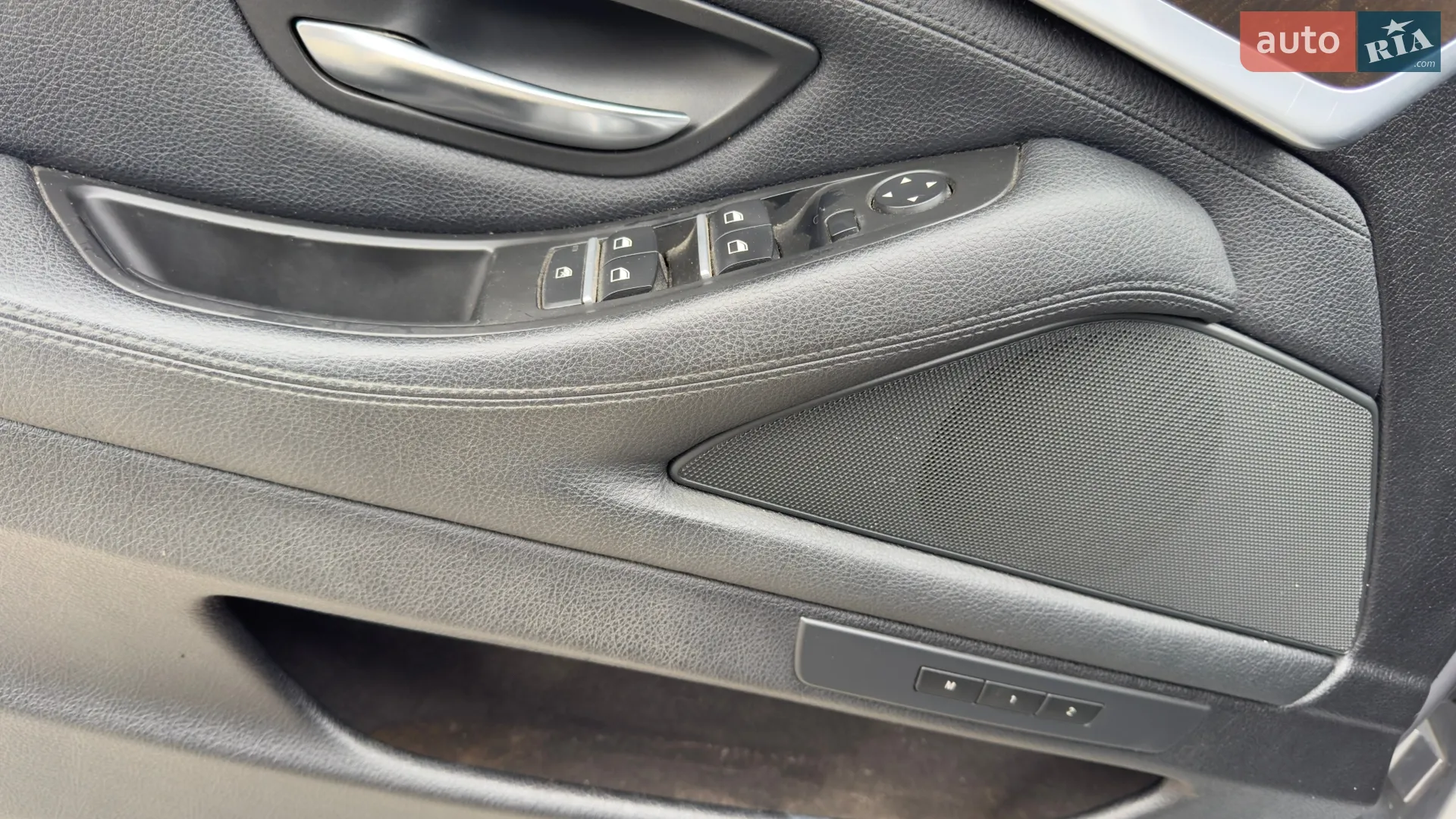 2010 BMW 5er - мініатюра 11
