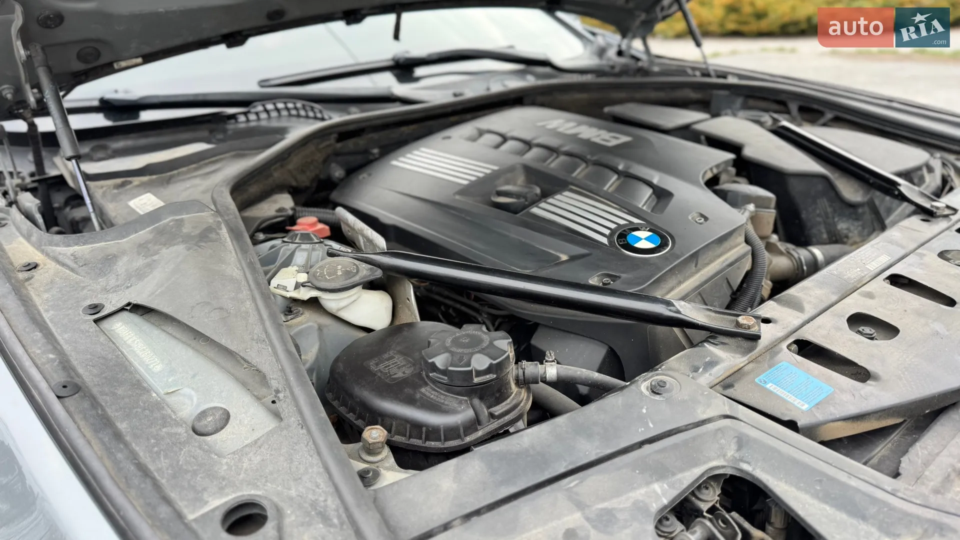 2010 BMW 5er - мініатюра 21