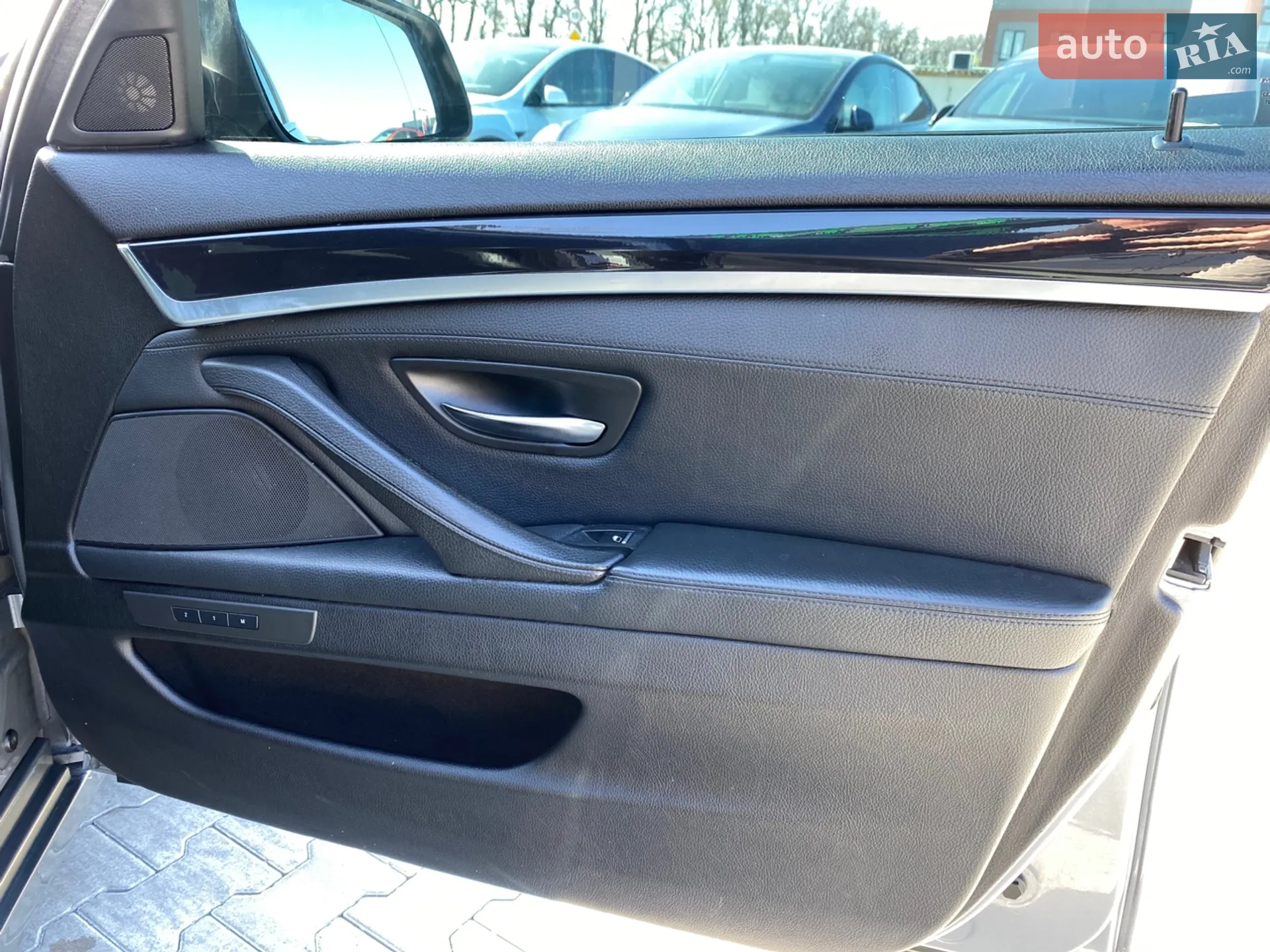 2010 BMW 5er - мініатюра 21