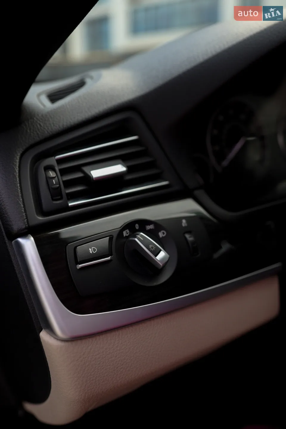 2012 BMW 5er - мініатюра 9