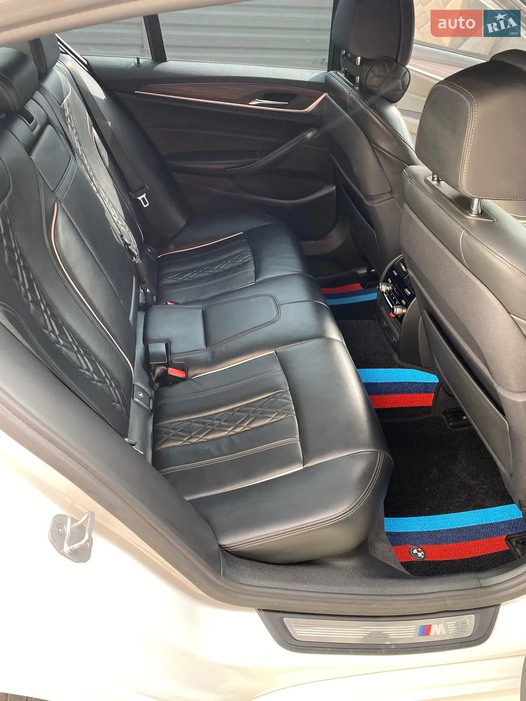 2017 BMW 5er - мініатюра 18