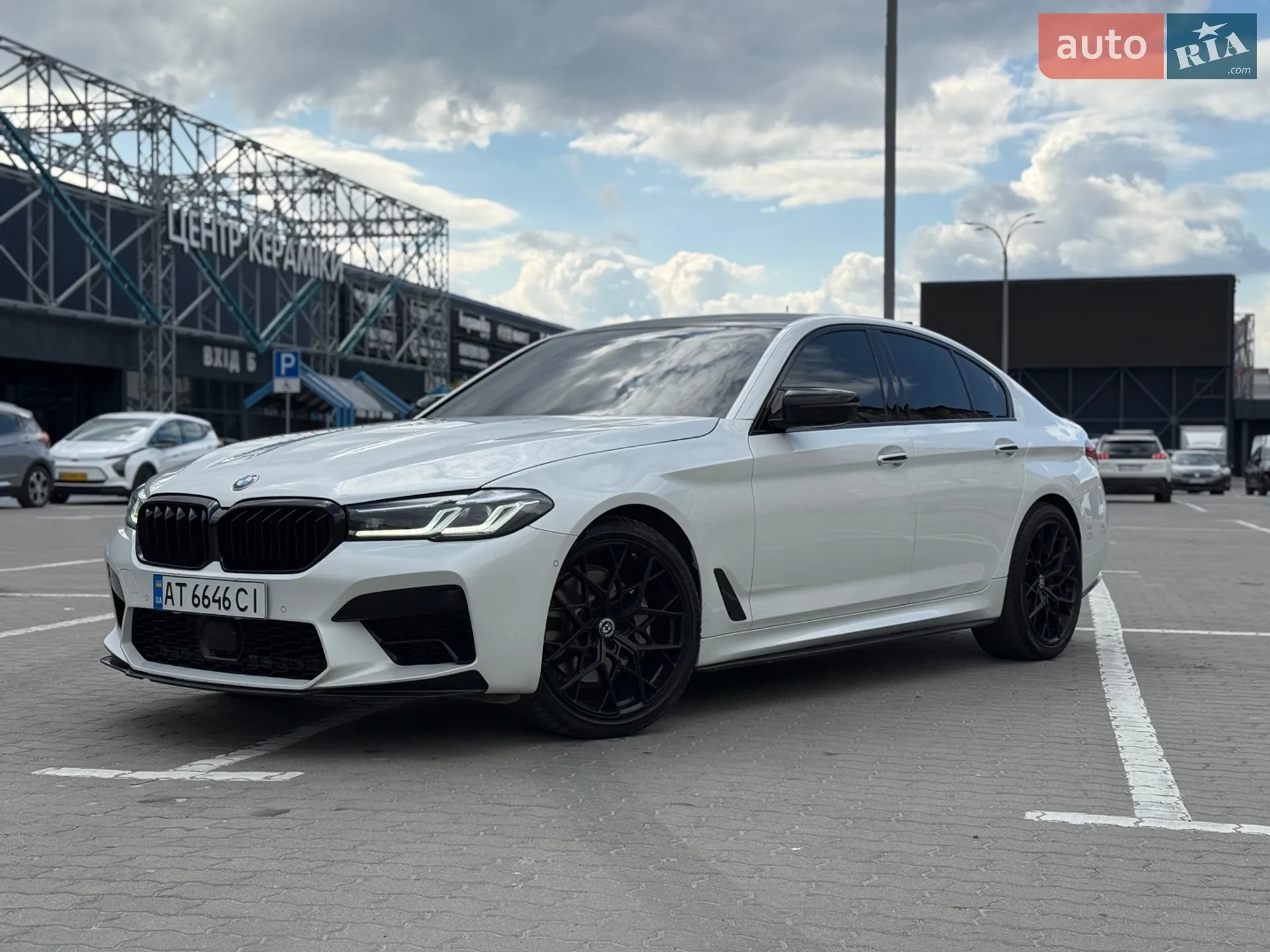 2017 BMW 5er - мініатюра 5