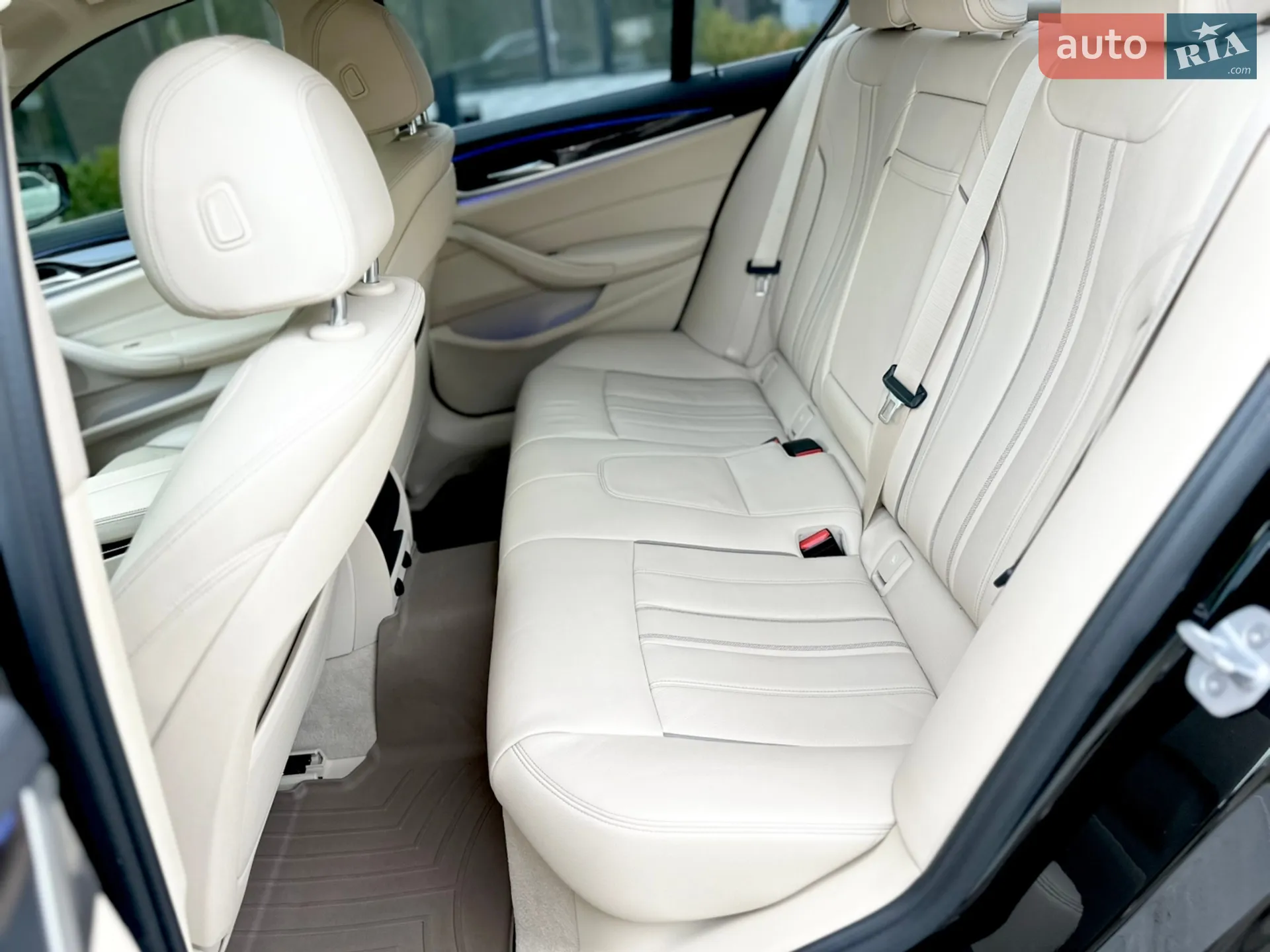 2017 BMW 5er - мініатюра 24