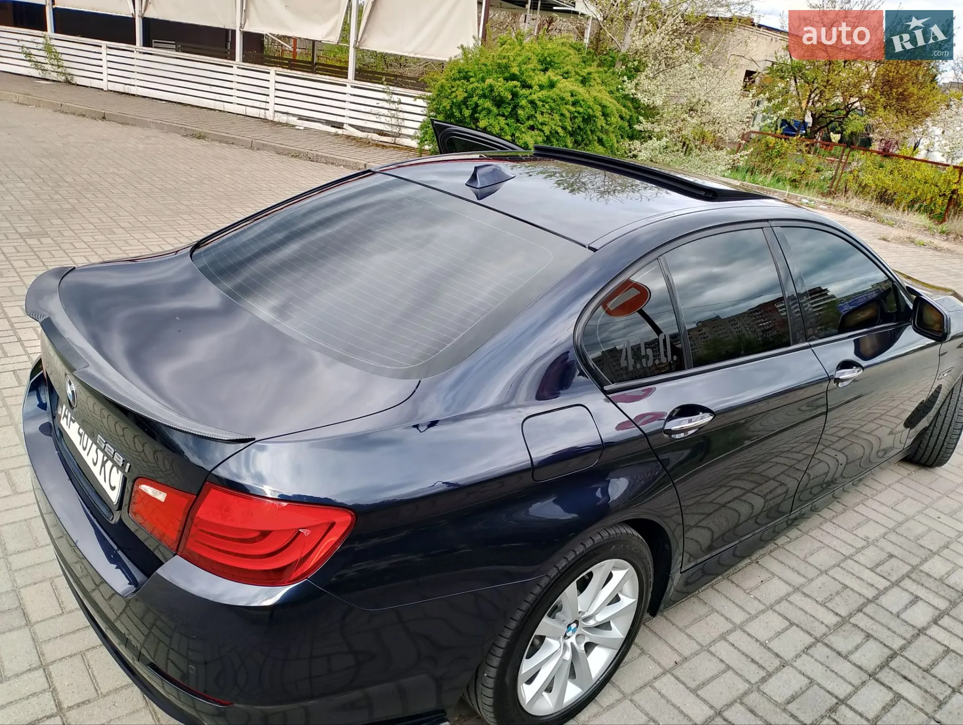 2012 BMW 5er - мініатюра 12