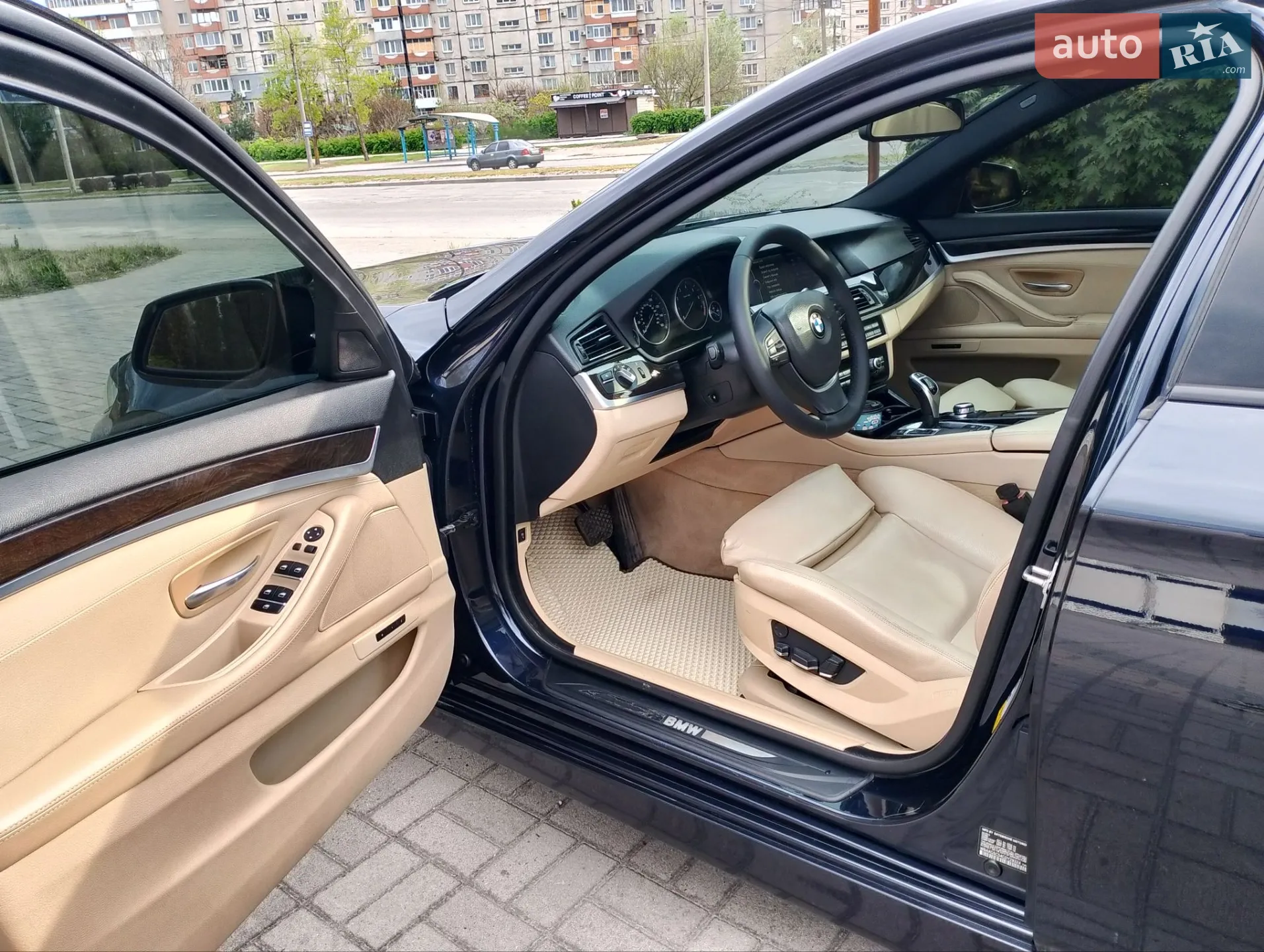 2012 BMW 5er - мініатюра 17