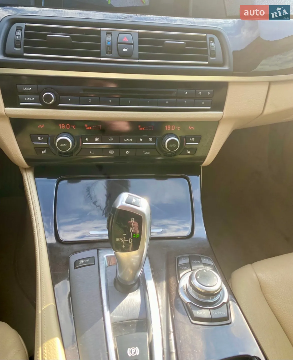 2010 BMW 5er - мініатюра 22