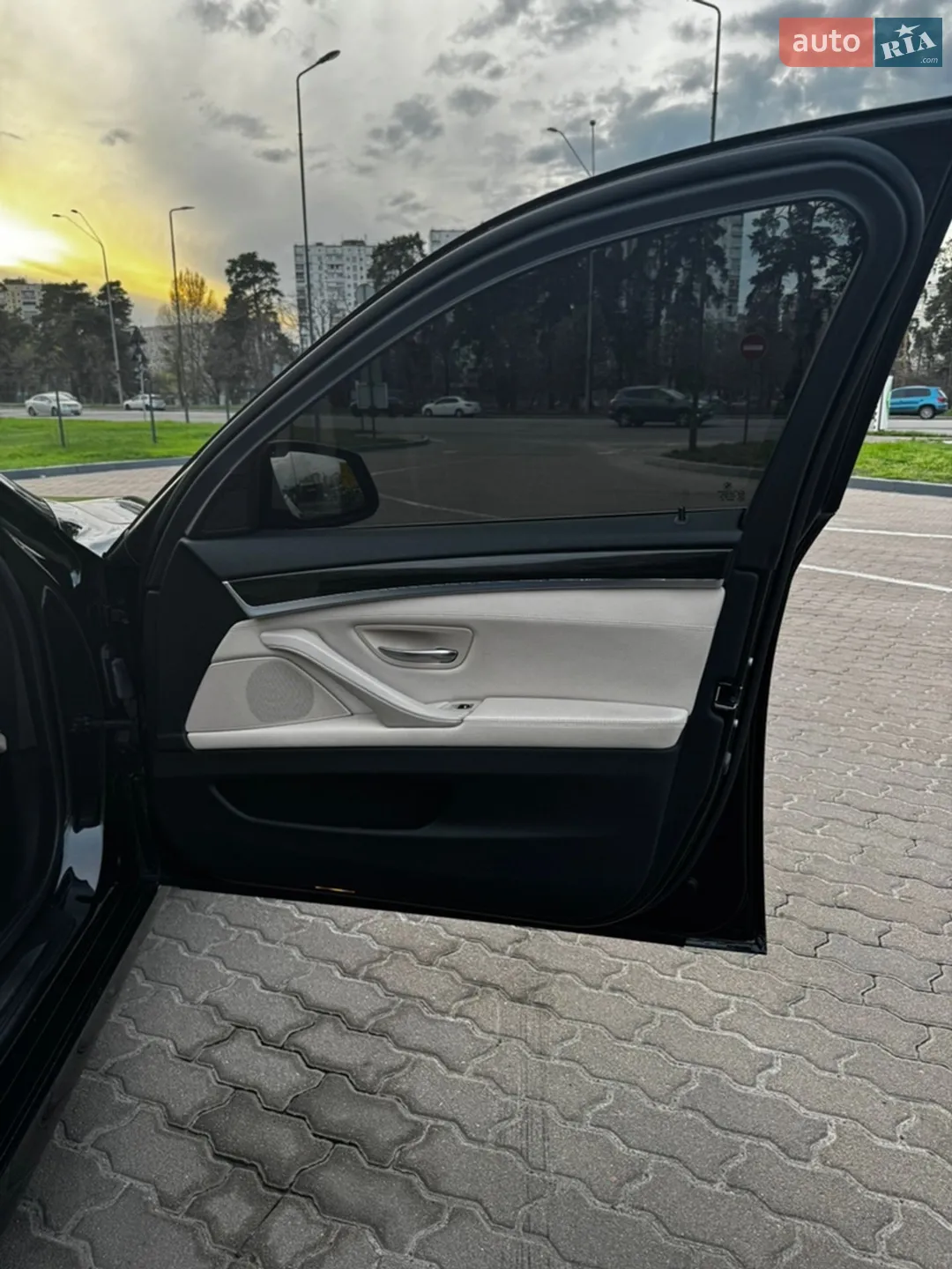 2012 BMW 5er - мініатюра 23