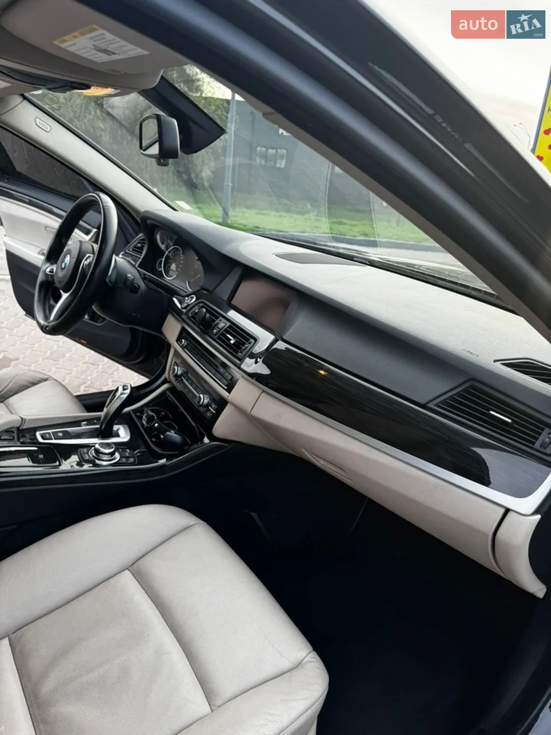 2012 BMW 5er - мініатюра 26