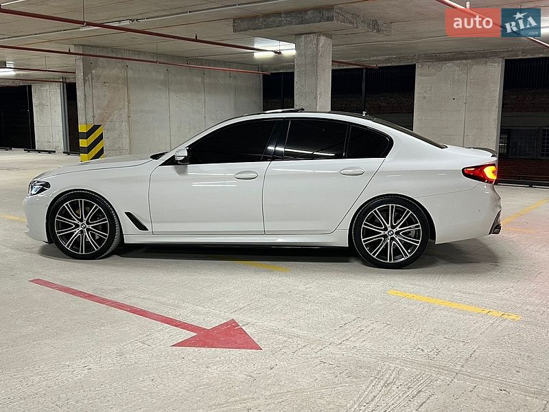 Седан BMW 5 Series 2018 в Ивано-Франковске