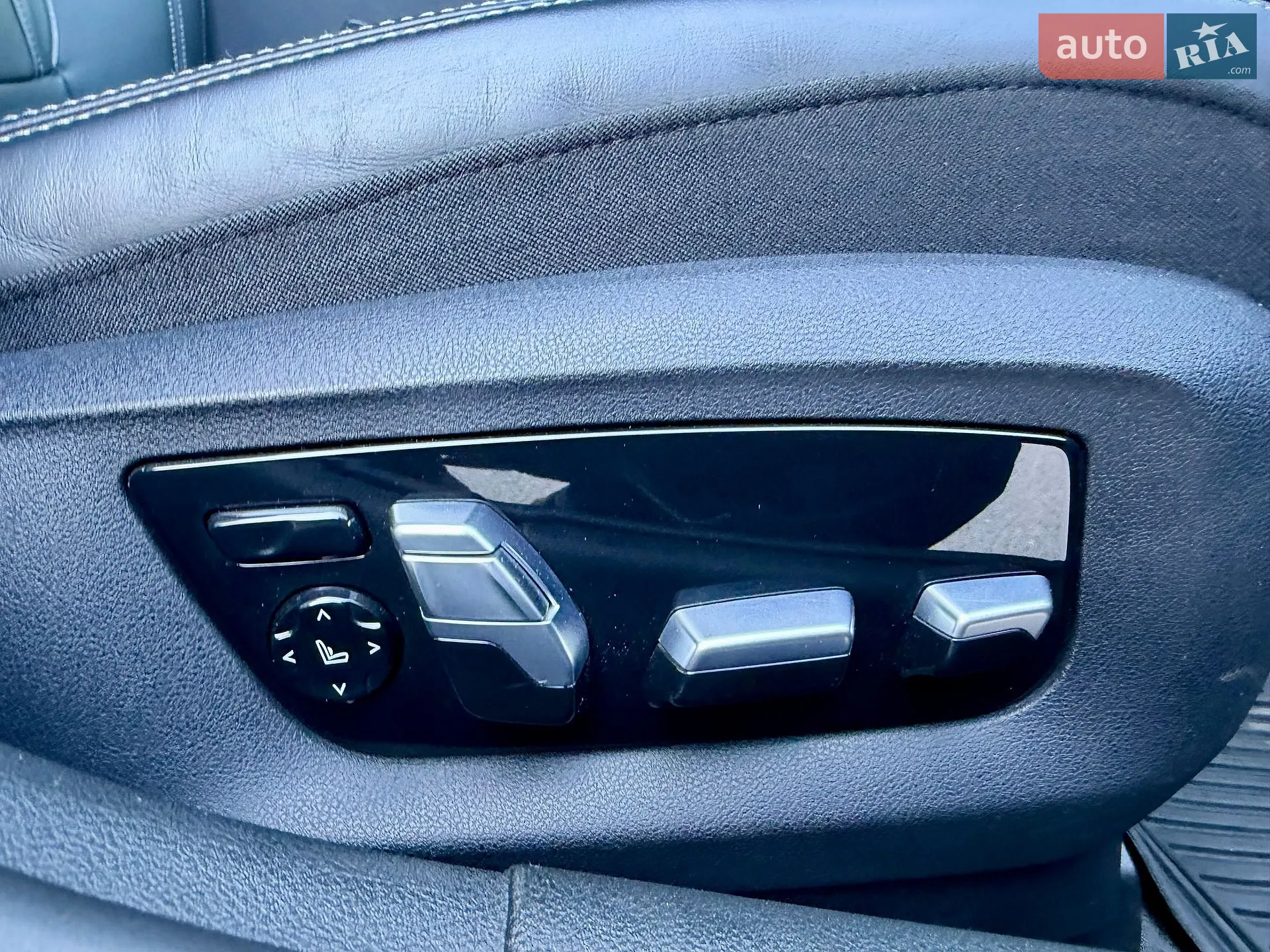 2017 BMW 5er - мініатюра 131
