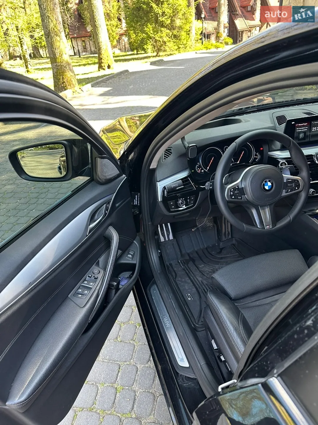2017 BMW 5er - мініатюра 22