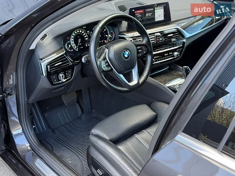 BMW 5 Series 2017 VIN WBAJM71010B054859 фото оголошення 19 з 98