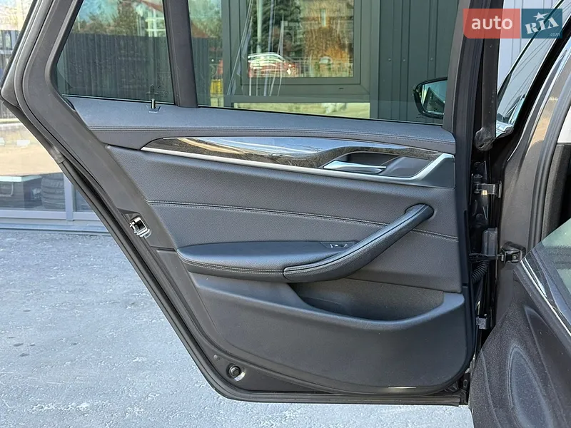 BMW 5 Series 2017 VIN WBAJM71010B054859 фото оголошення 48 з 98