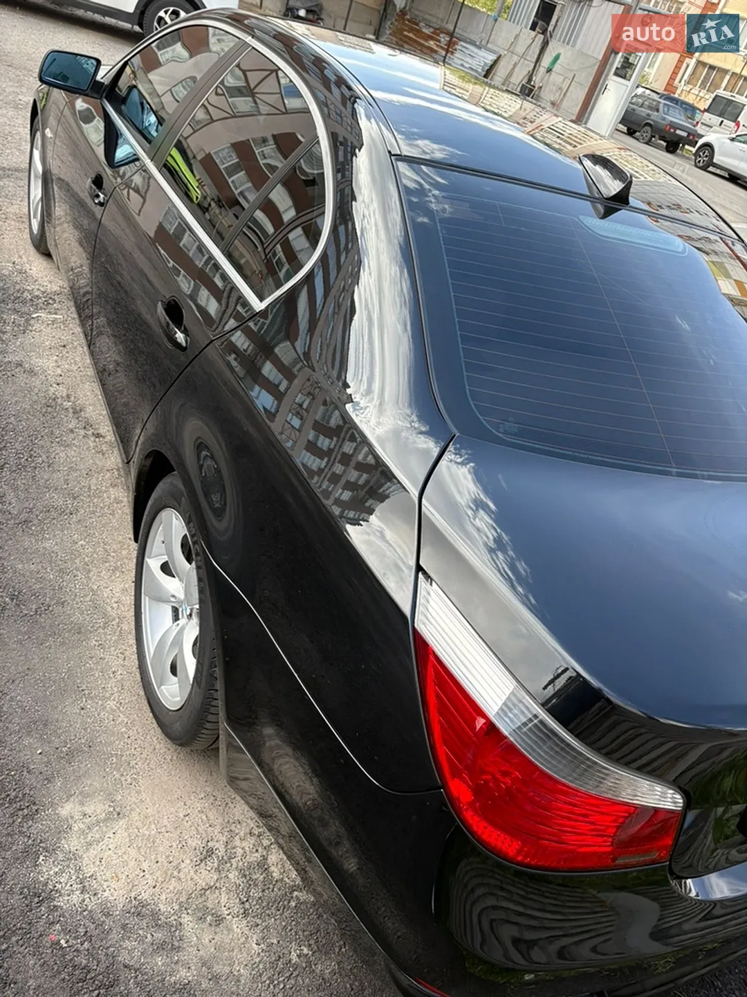 BMW 5 Series 2006 VIN WBANE31040B954145 фото оголошення 12 з 29
