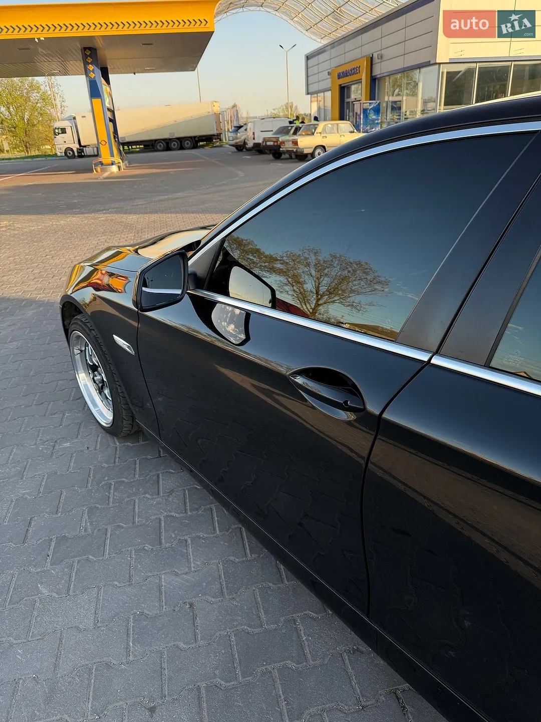 2013 BMW 5er - мініатюра 8