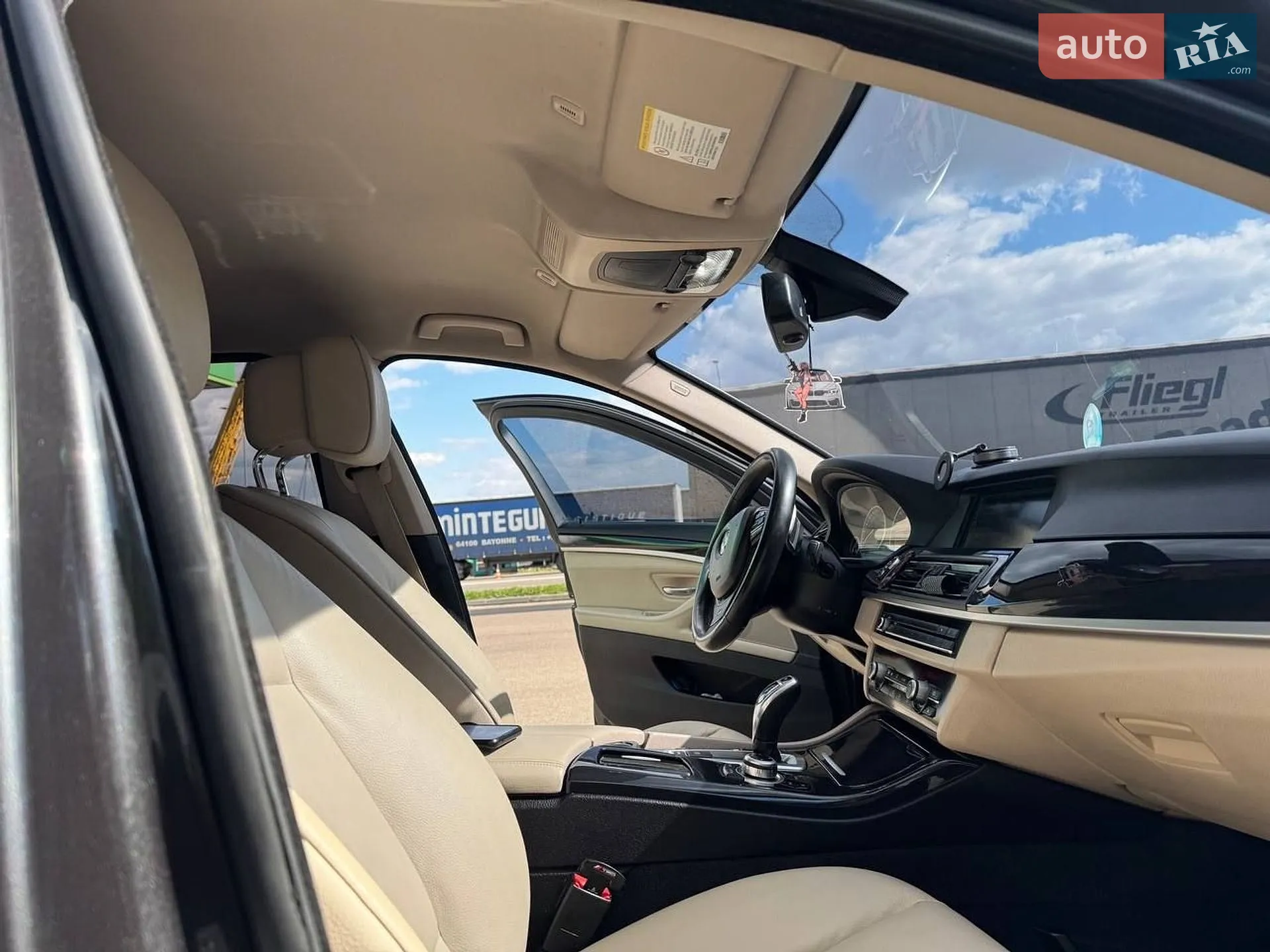 2012 BMW 5er - мініатюра 18