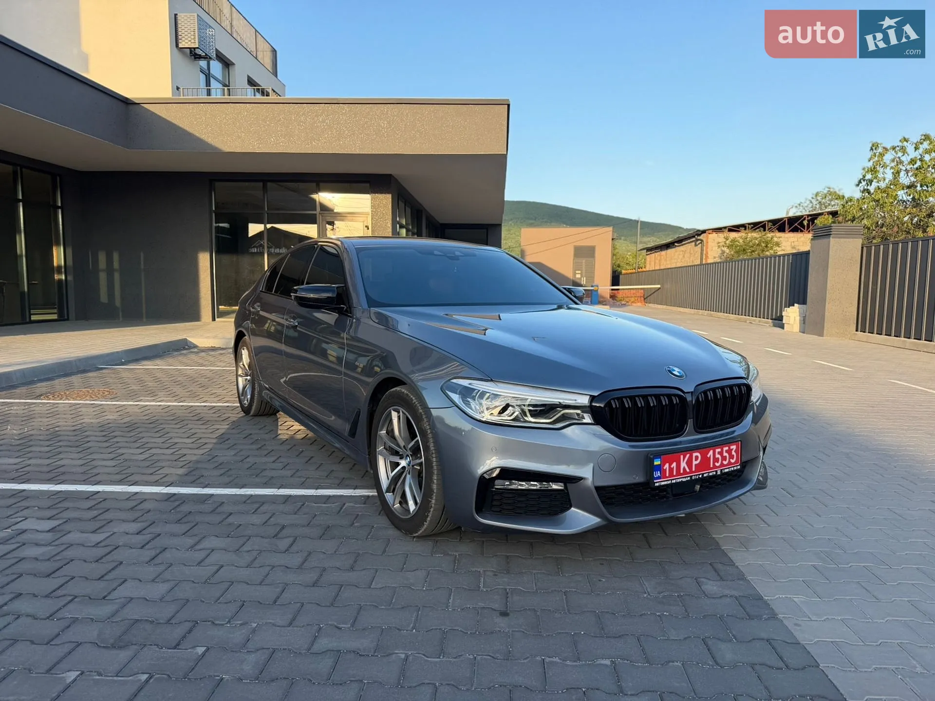 2017 BMW 5er - мініатюра 3