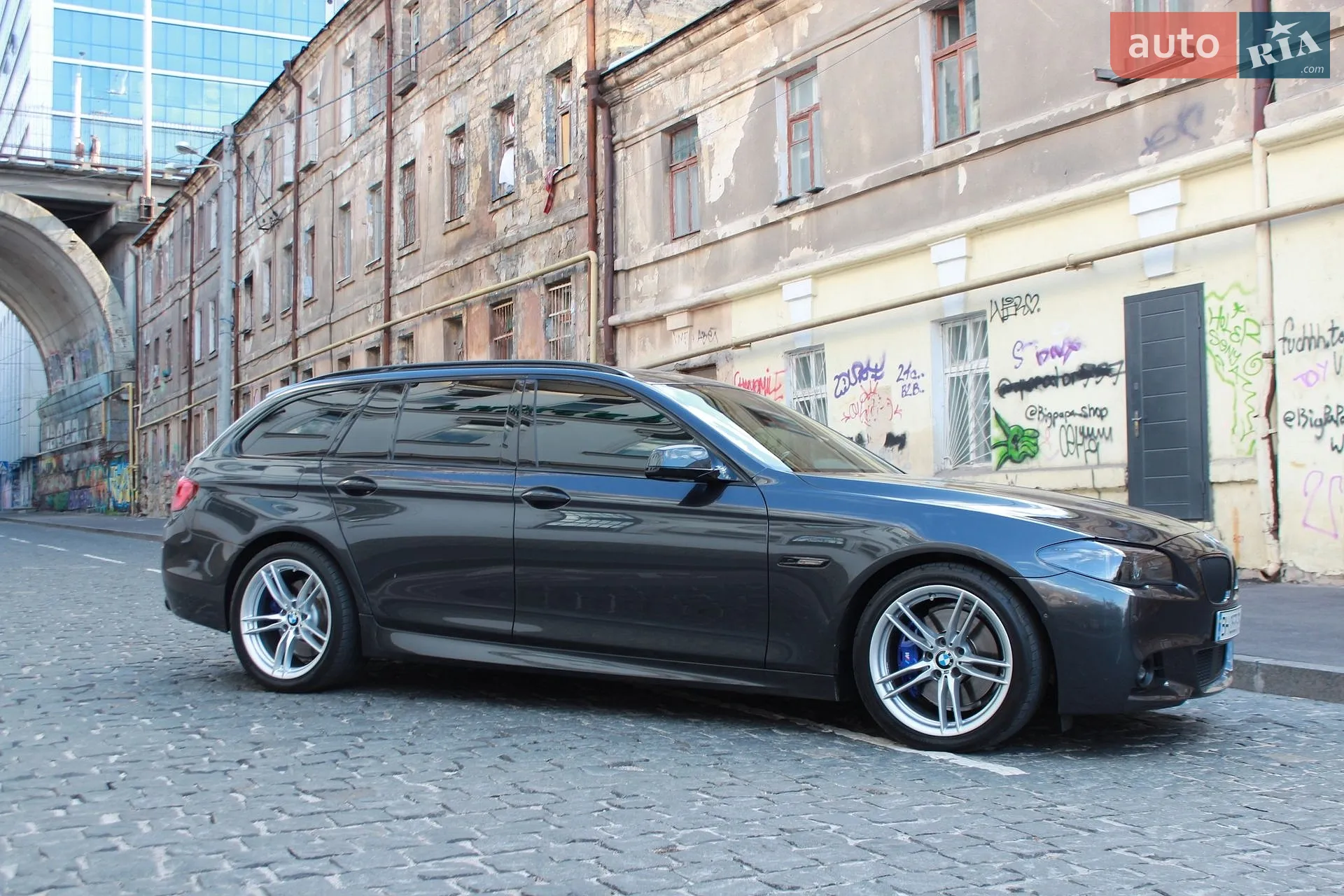 2011 BMW 5er - мініатюра 2