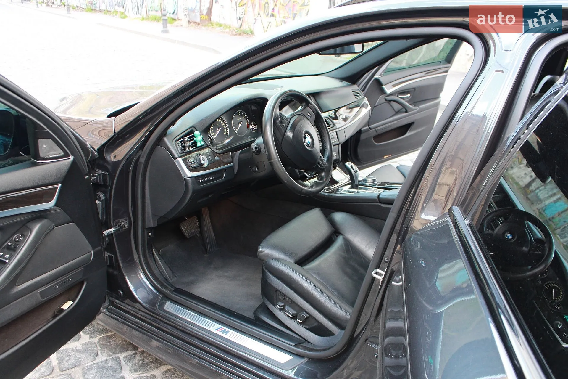 2011 BMW 5er - мініатюра 14