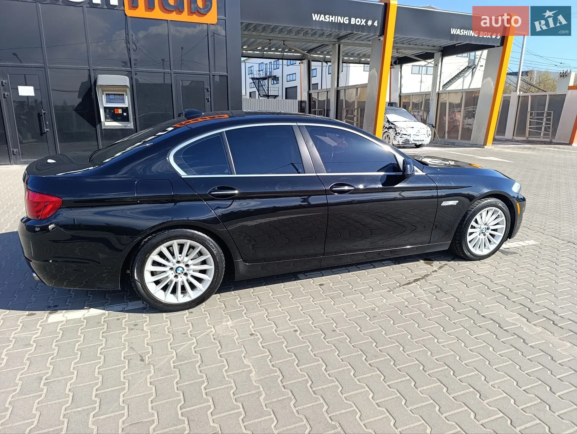 2012 BMW 5er - мініатюра 10
