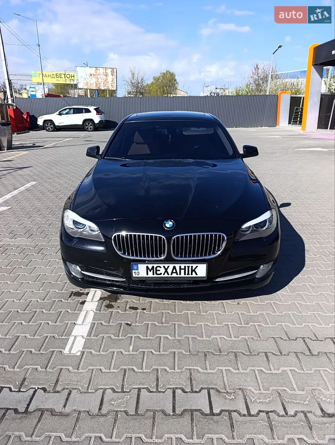 2012 BMW 5er - мініатюра 2