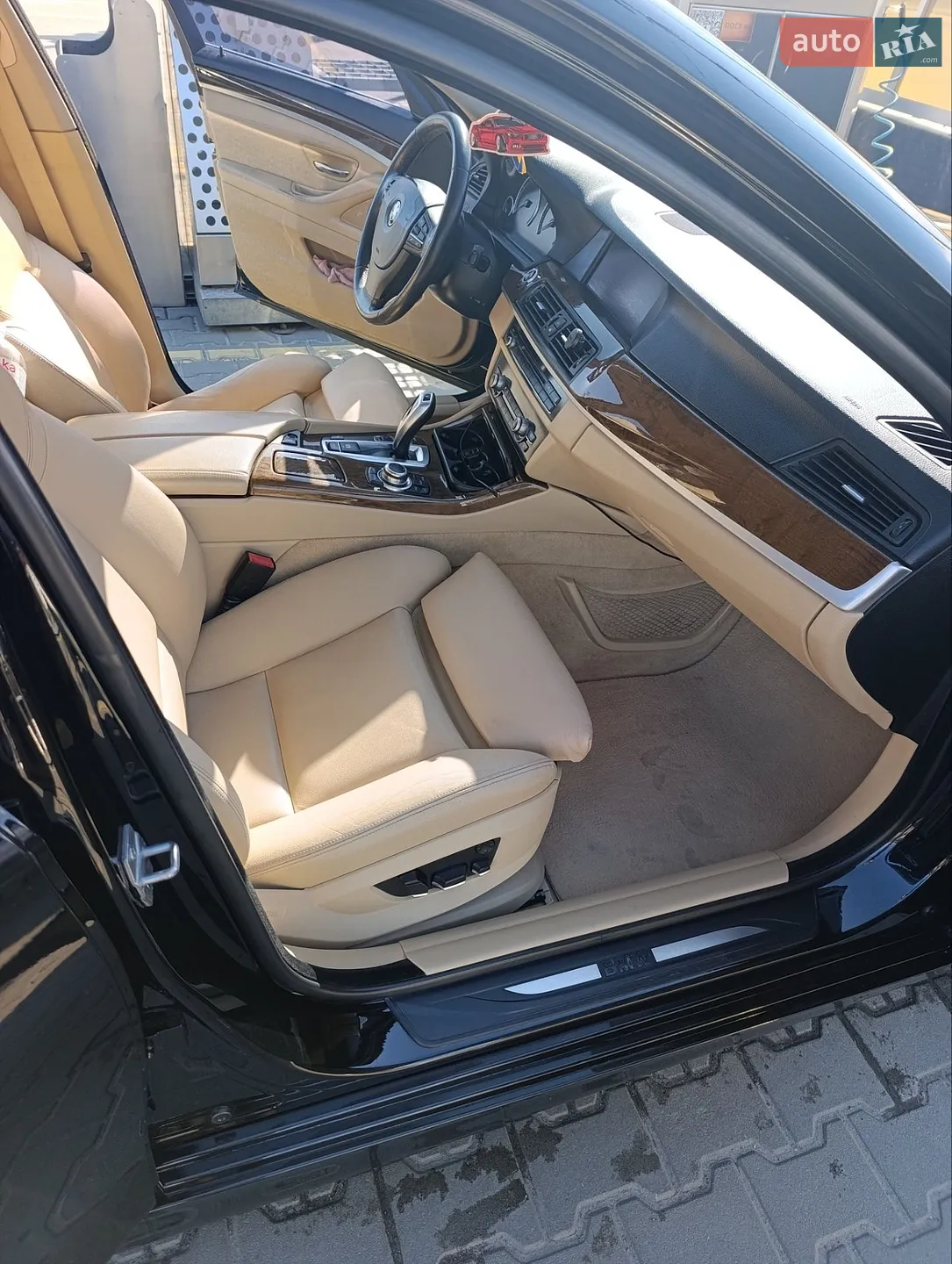 2012 BMW 5er - мініатюра 18