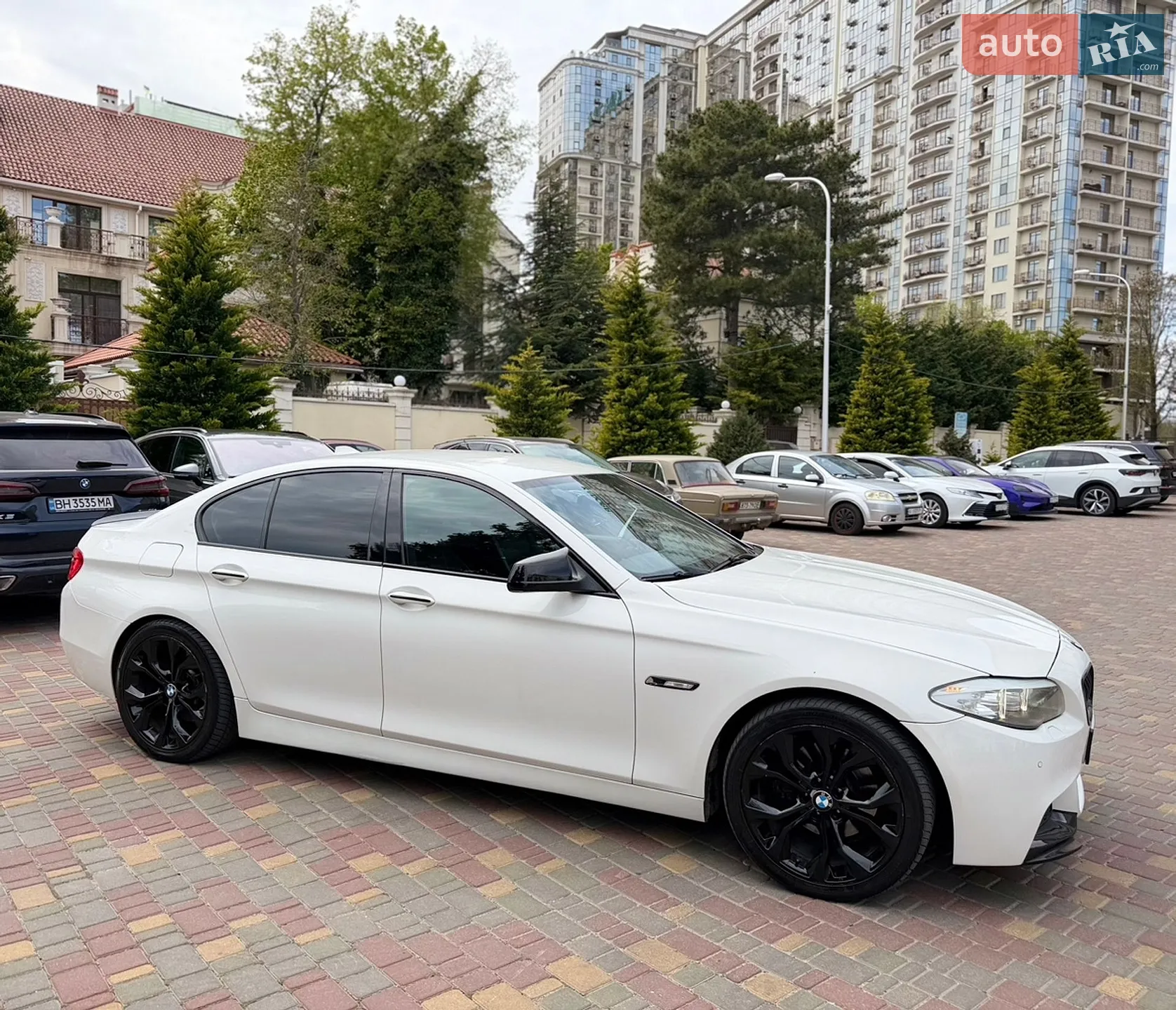 2010 BMW 5er - мініатюра 2