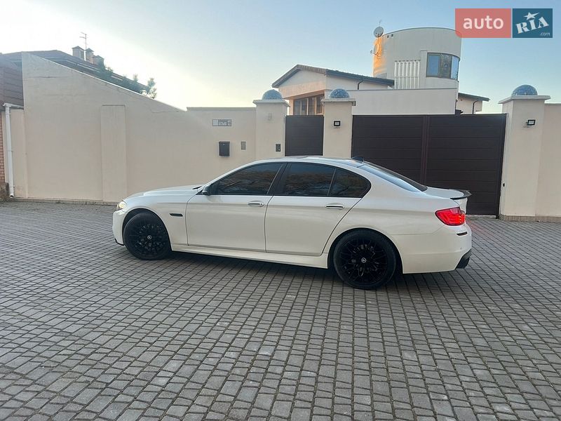 Седан BMW 5 Series 2015 в Миколаєві