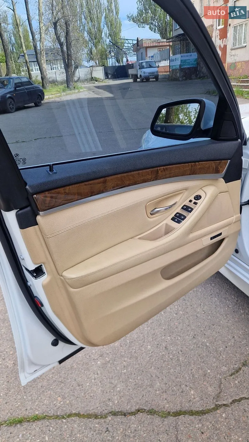 2012 BMW 5er - мініатюра 17