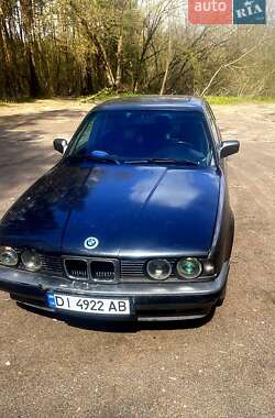 Седан BMW 5 Series 1988 в Сумах