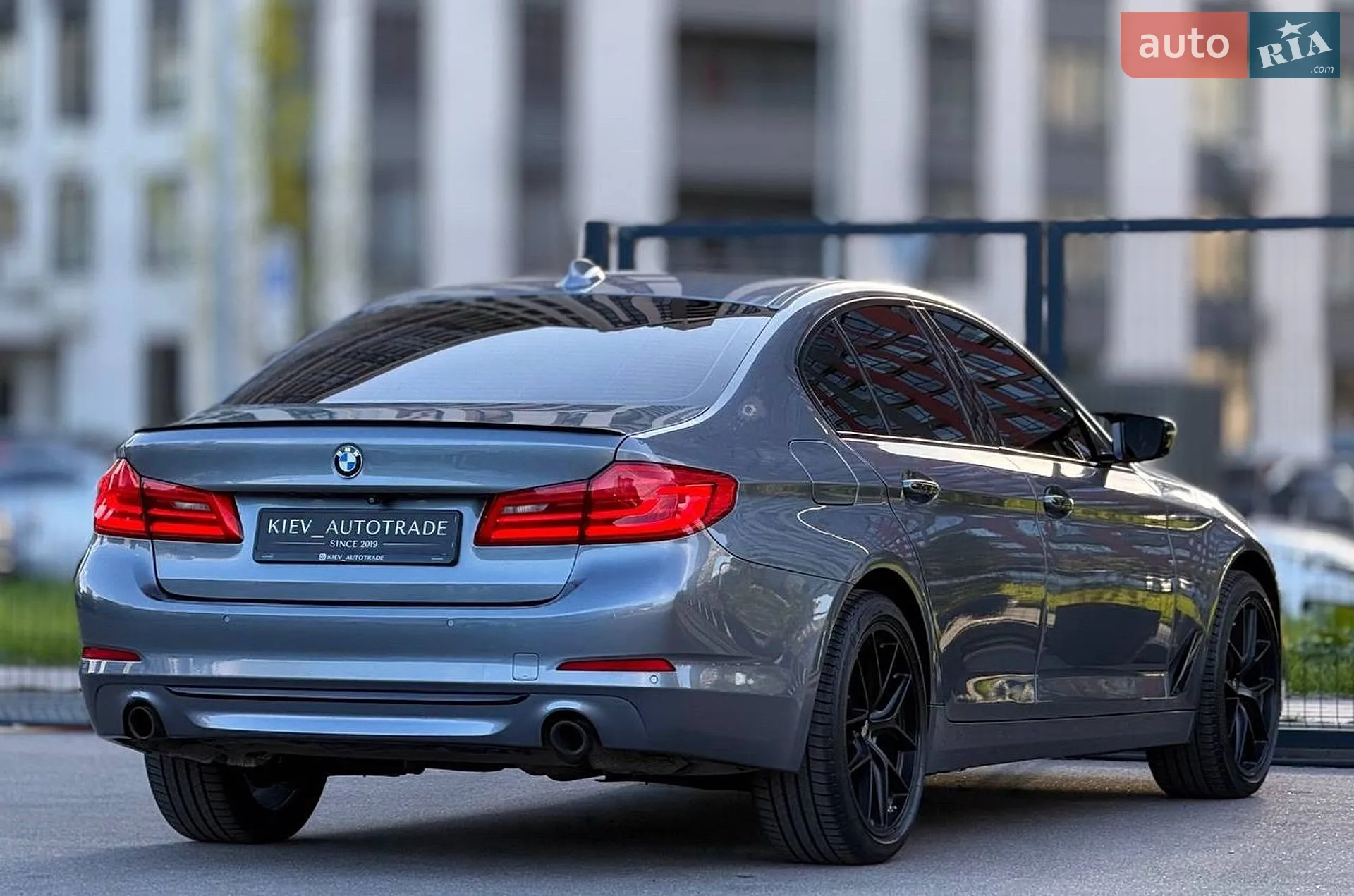 2017 BMW 5er - мініатюра 16