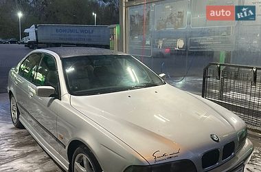 Седан BMW 5 Series 1998 в Киеве