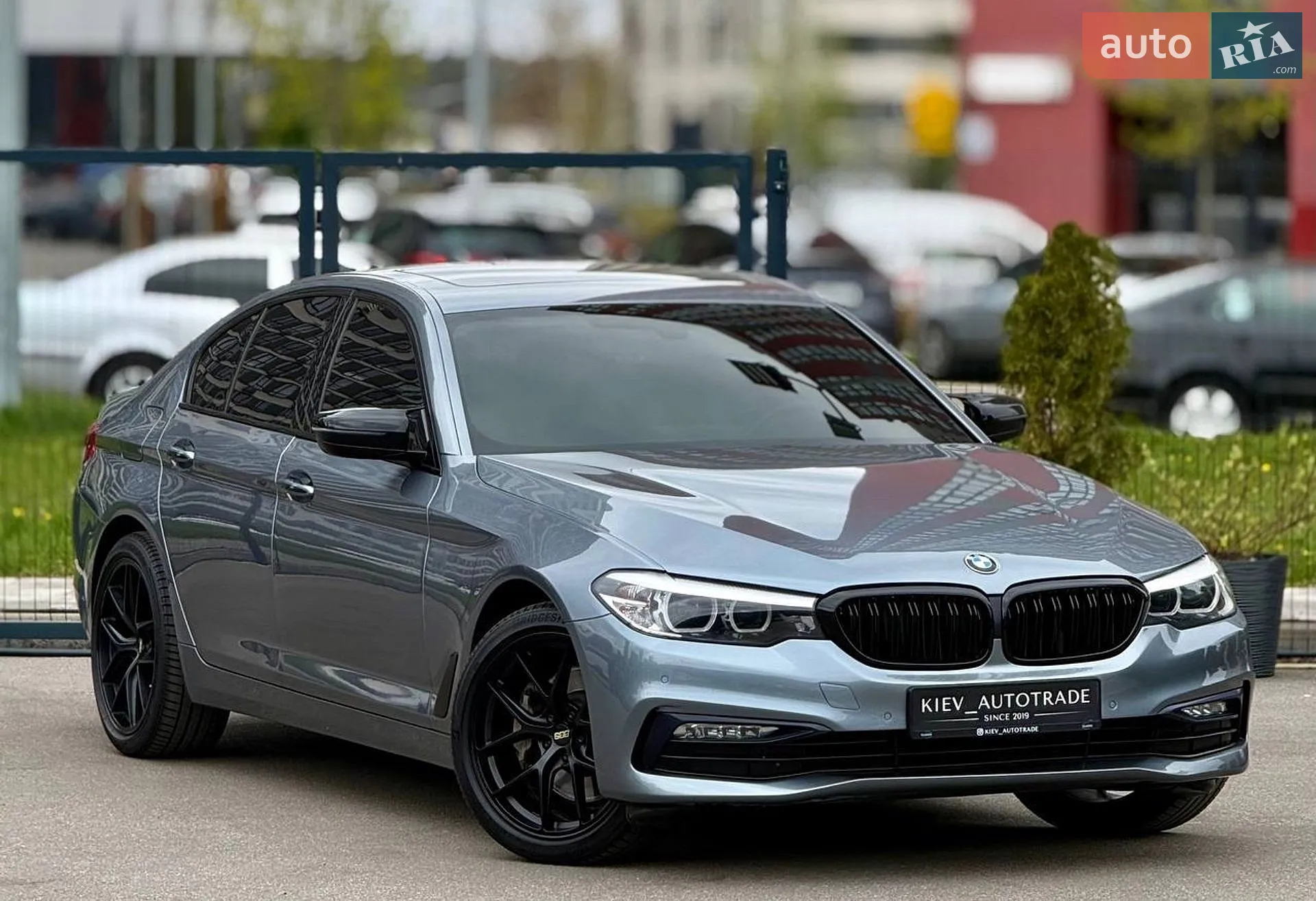 2017 BMW 5er - мініатюра 2