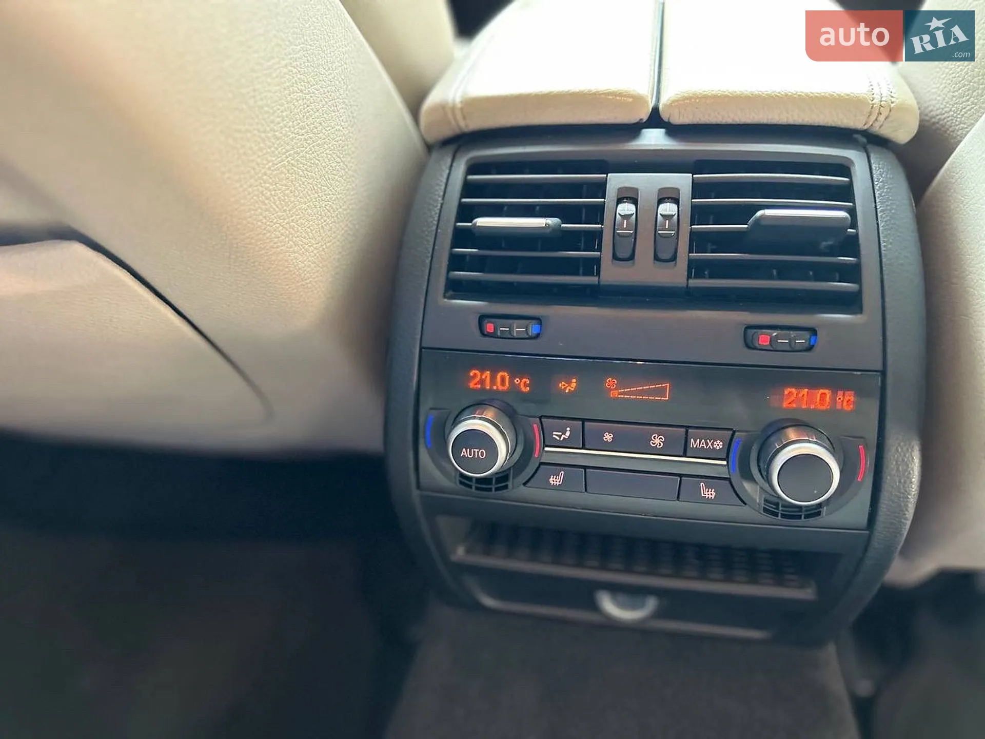 2011 BMW 5er - мініатюра 12