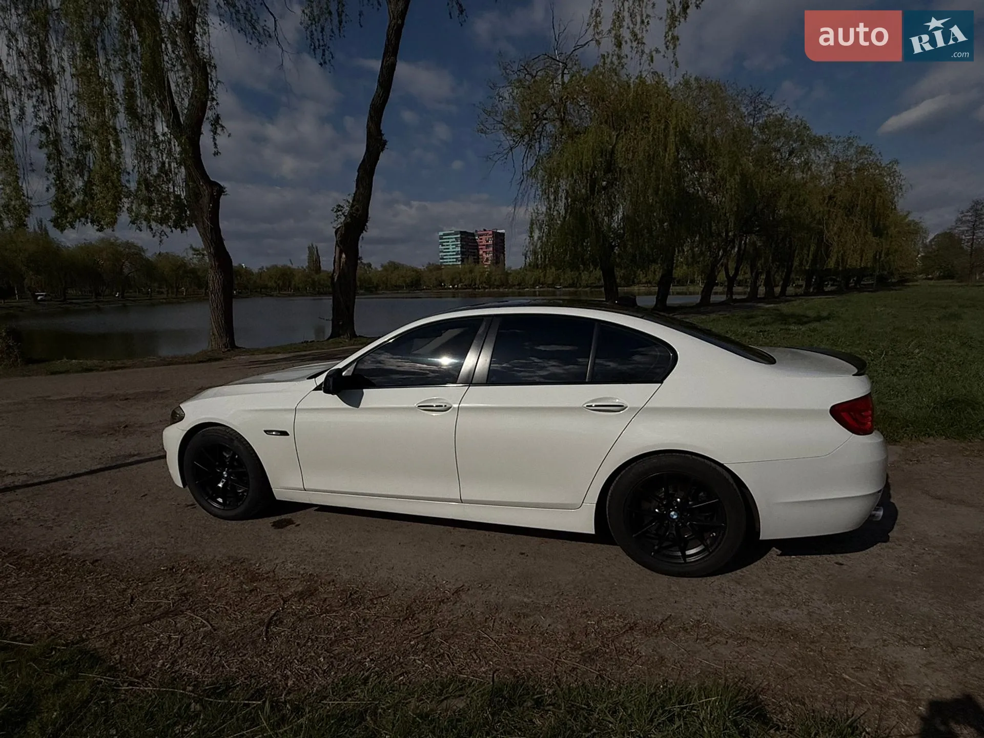 2011 BMW 5er - мініатюра 5