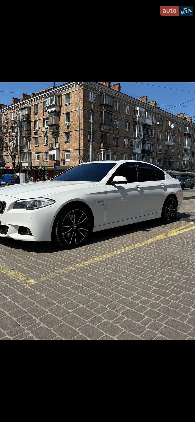 2012 BMW 5er - мініатюра 2