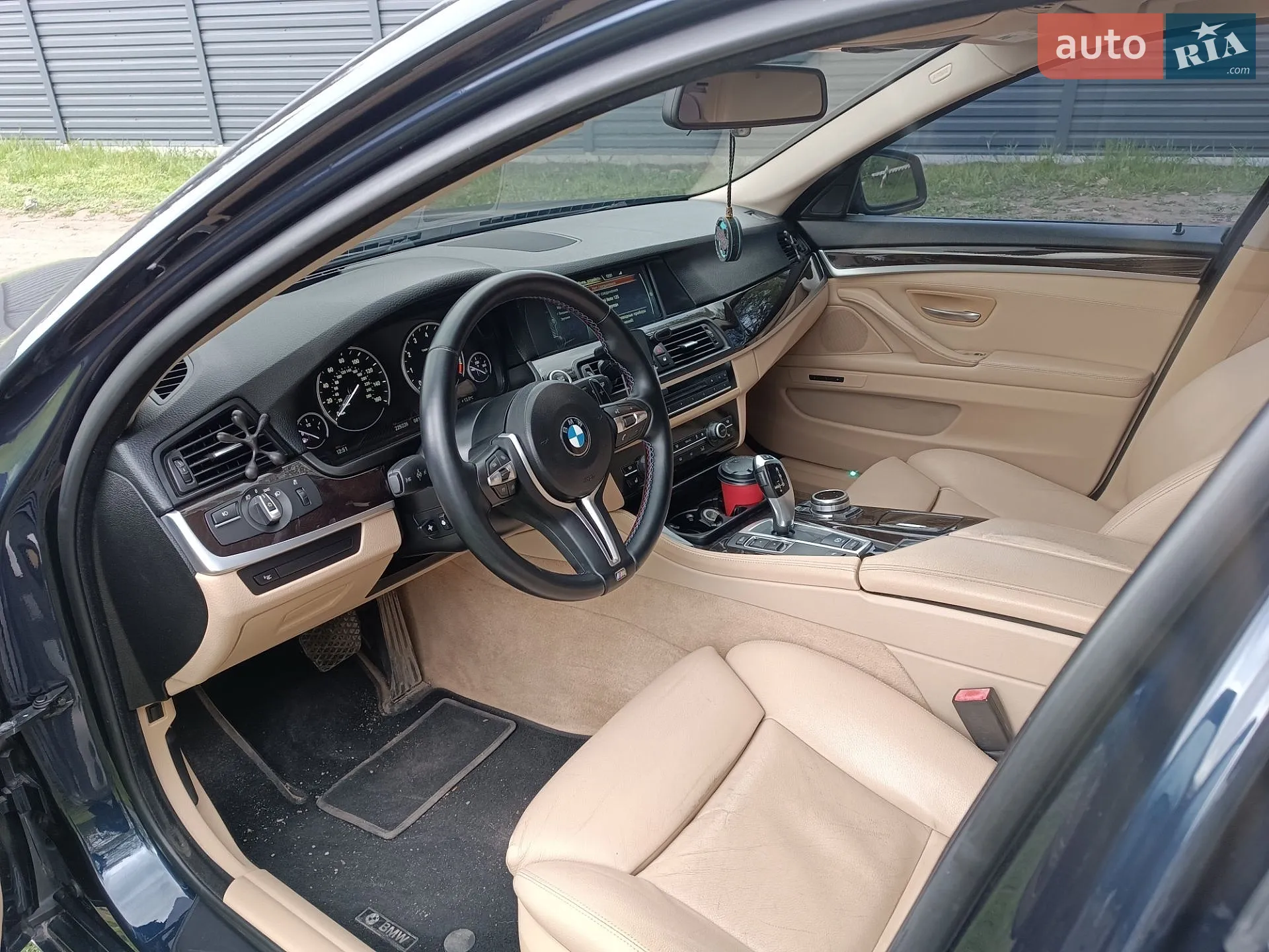 2013 BMW 5er - мініатюра 11