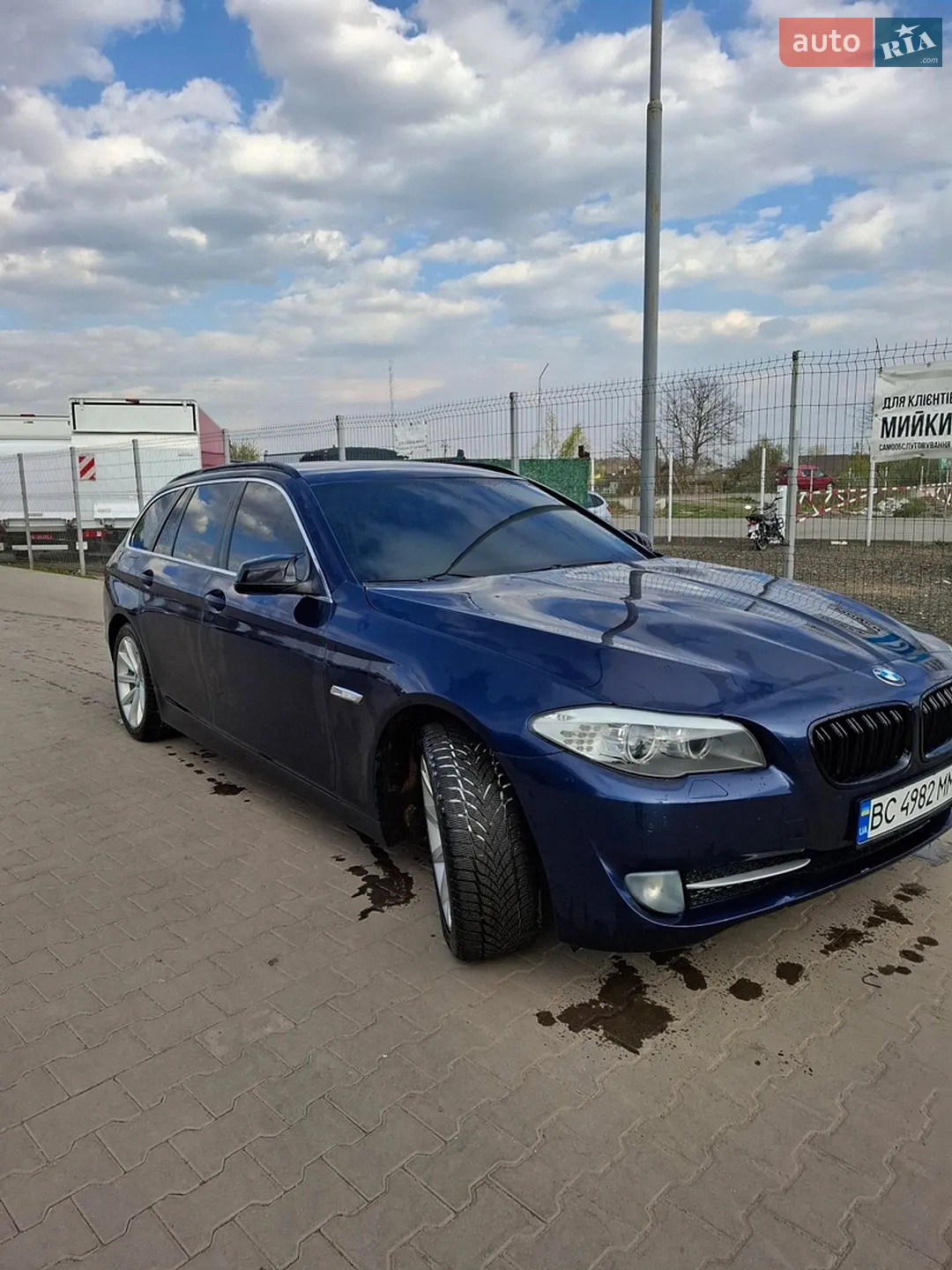2011 BMW 5er - мініатюра 2