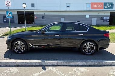Седан BMW 5 Series 2017 в Киеве