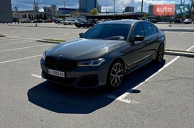 Седан BMW 5 Series 2022 в Киеве