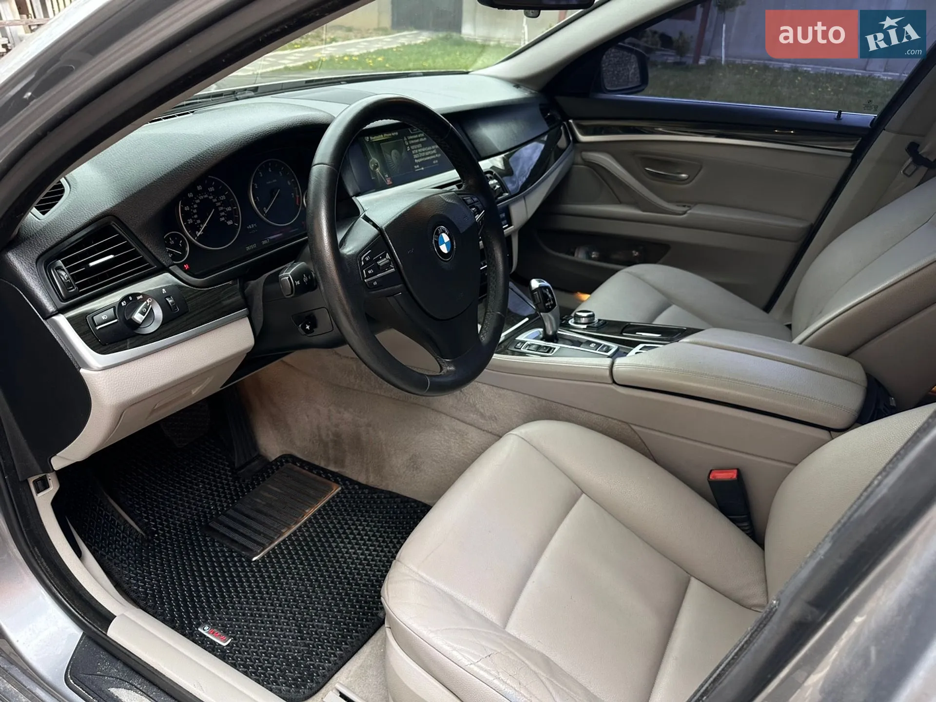 2012 BMW 5er - мініатюра 26