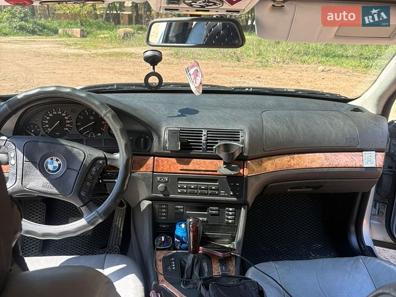 Седан BMW 5 Series 1997 в Кривом Роге