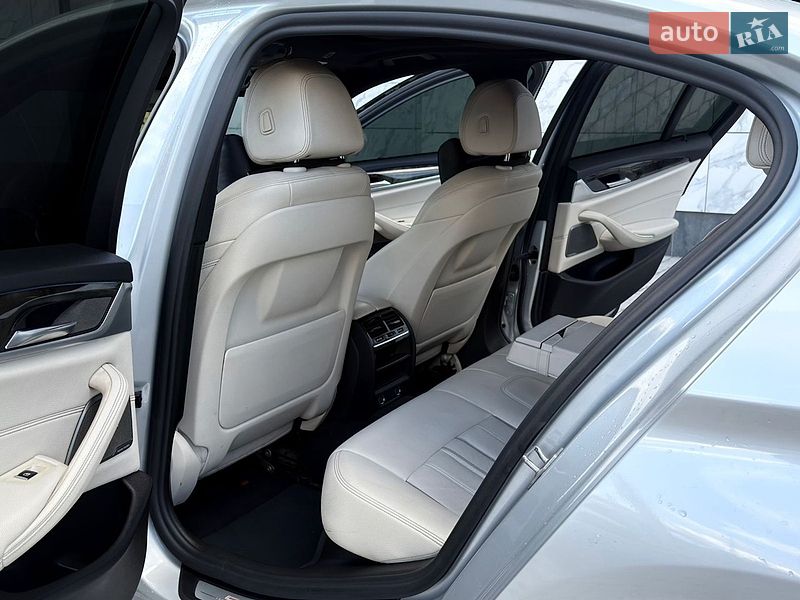 Седан BMW 5 Series 2019 в Киеве