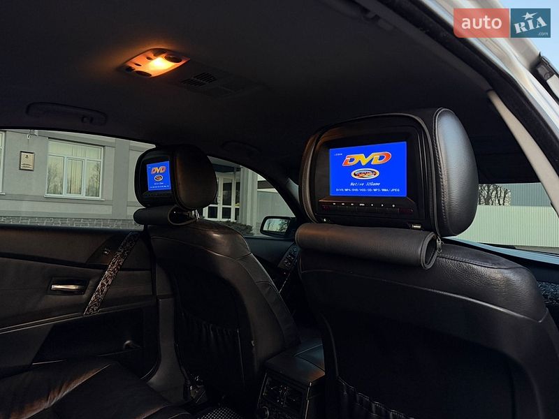 Седан BMW 5 Series 2005 в Черновцах