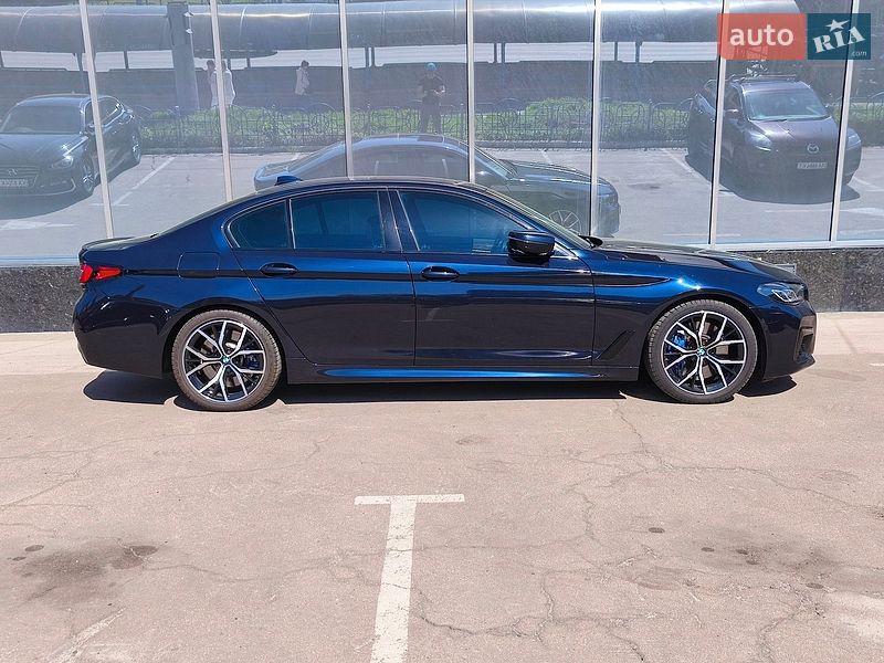 Седан BMW 5 Series 2021 в Киеве