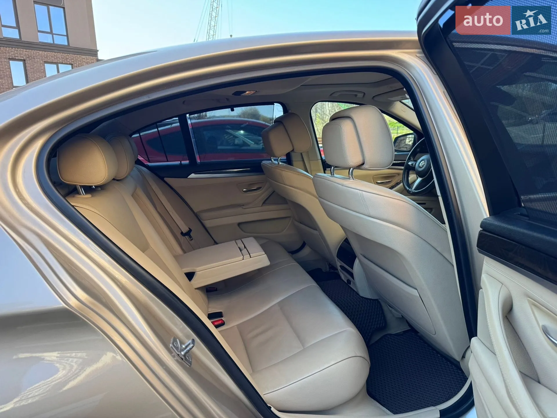 2010 BMW 5er - мініатюра 7