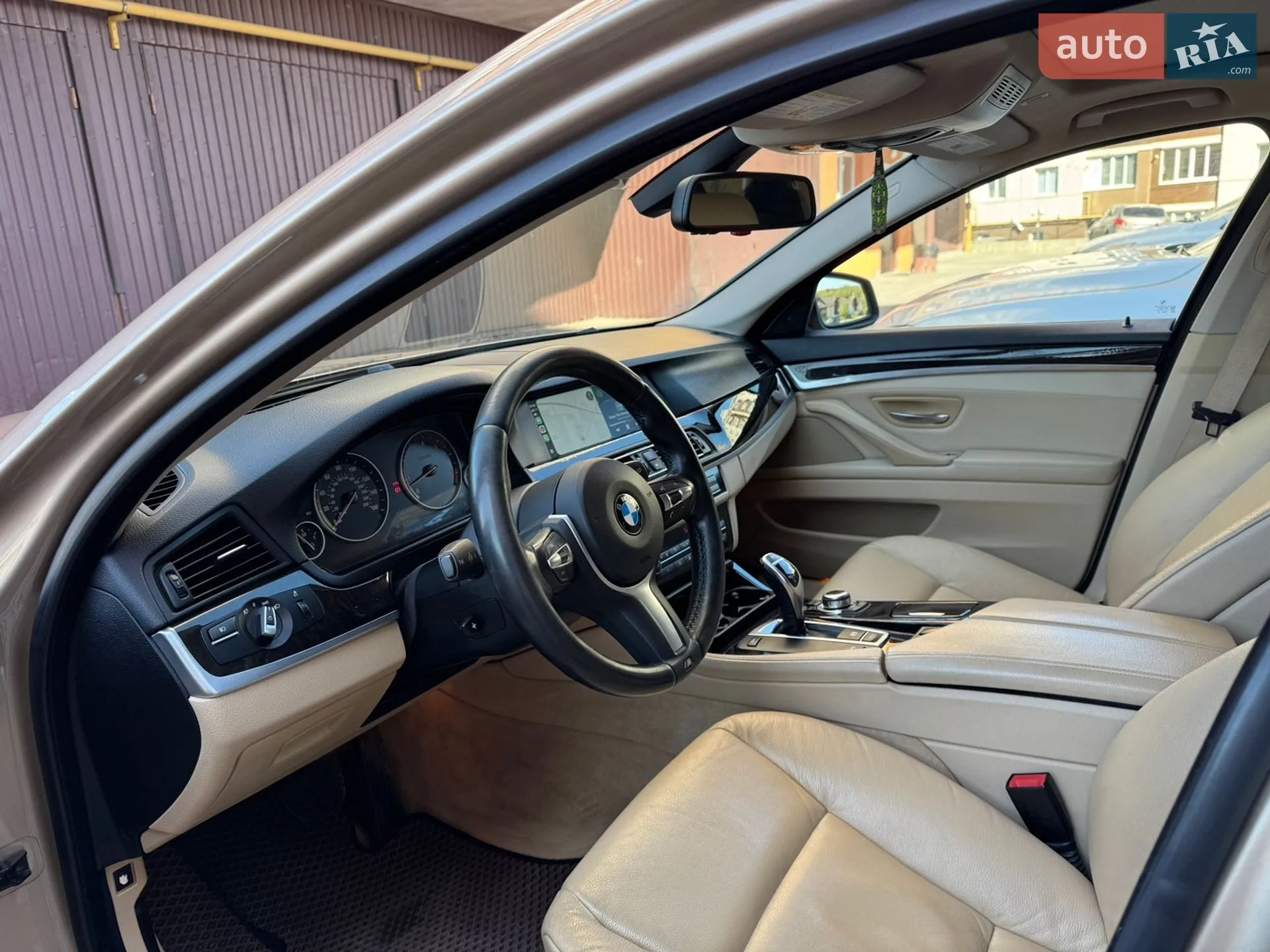 2010 BMW 5er - мініатюра 5