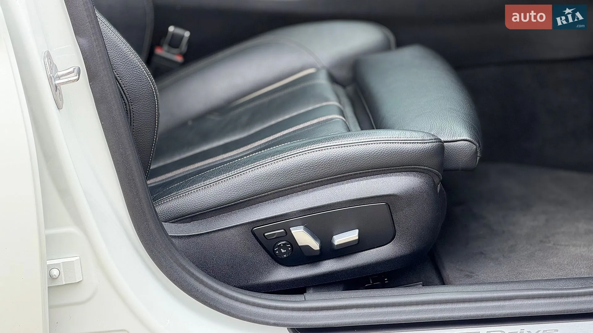 2018 BMW 5er - мініатюра 27