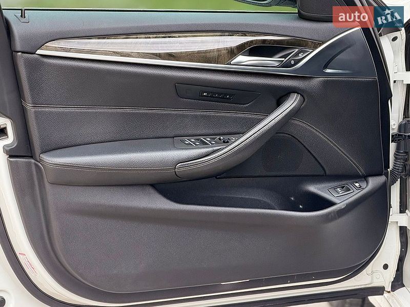Седан BMW 5 Series 2018 в Тернополе фото 30 Седан BMW 5 Series 2018 в Тернополе