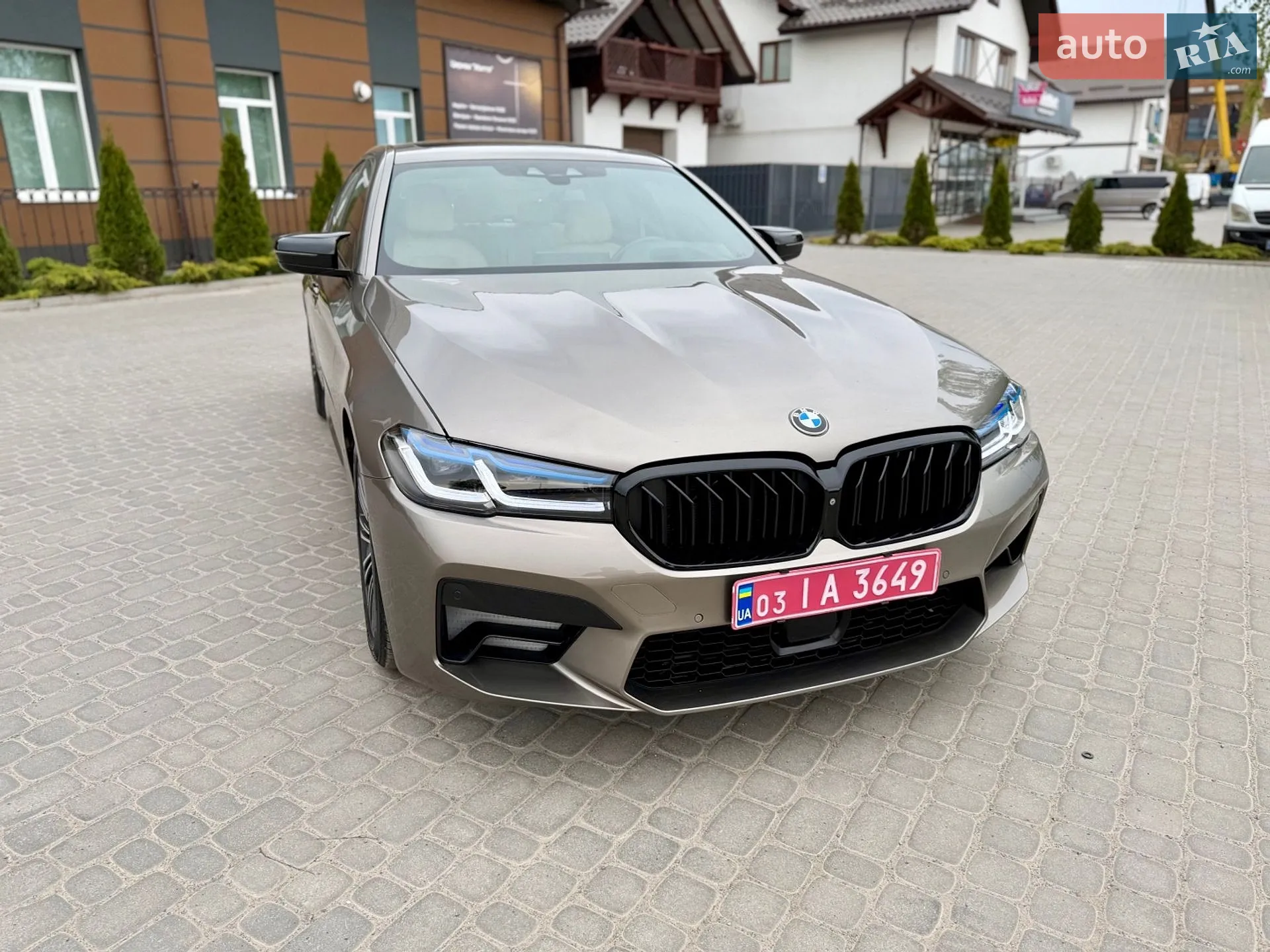 2019 BMW 5er - фото 1